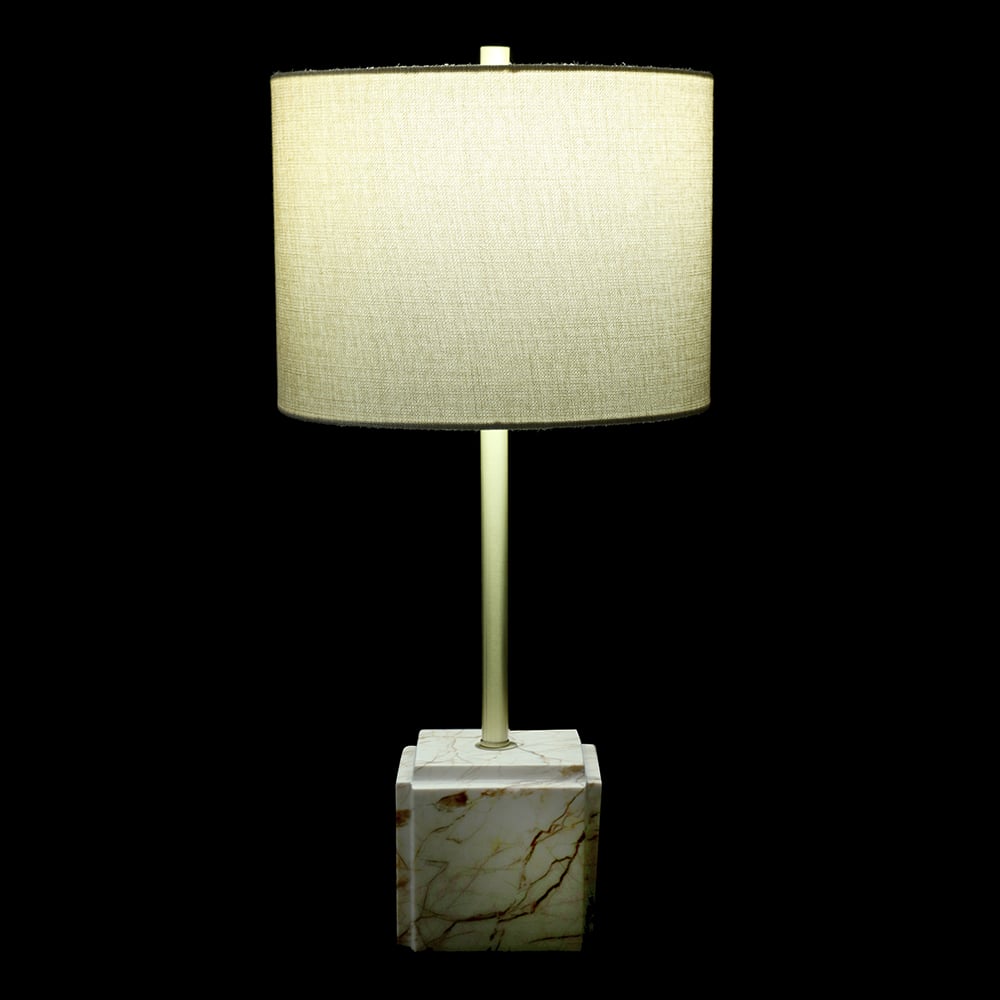ABAJUR DECORATIVO MARMORE QUADRADO BIVOLT (BEGE) 63,5cm 30,5d